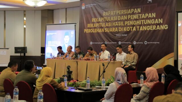 Pj Walikota Tangerang Menghadiri Rapat Persiapan Rekapitulasi dan Penetapan Rekapitulasi Hasil Penghitungan Perolehan Suara.