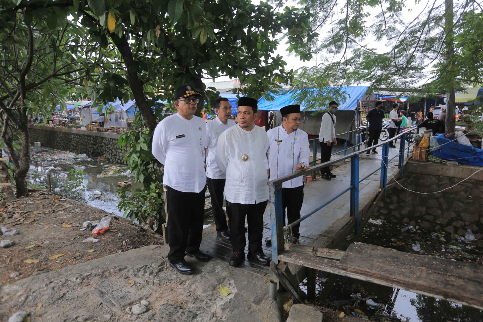 Jelang Idul Fitri Pj Wali Kota Tangerang Tinjau Pasar Sipon.