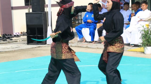 Hadiri Pengukuhan Atlet Pencak Silat Kabupaten Tangerang, Sekda Minta Atlet Silat Tunjukan Semangat Juang Tinggi di POPDA XI Banten.