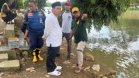 Pj Walikota Tangerang Terjun Langsung Pencarian Korban di Sungai Cisadane.