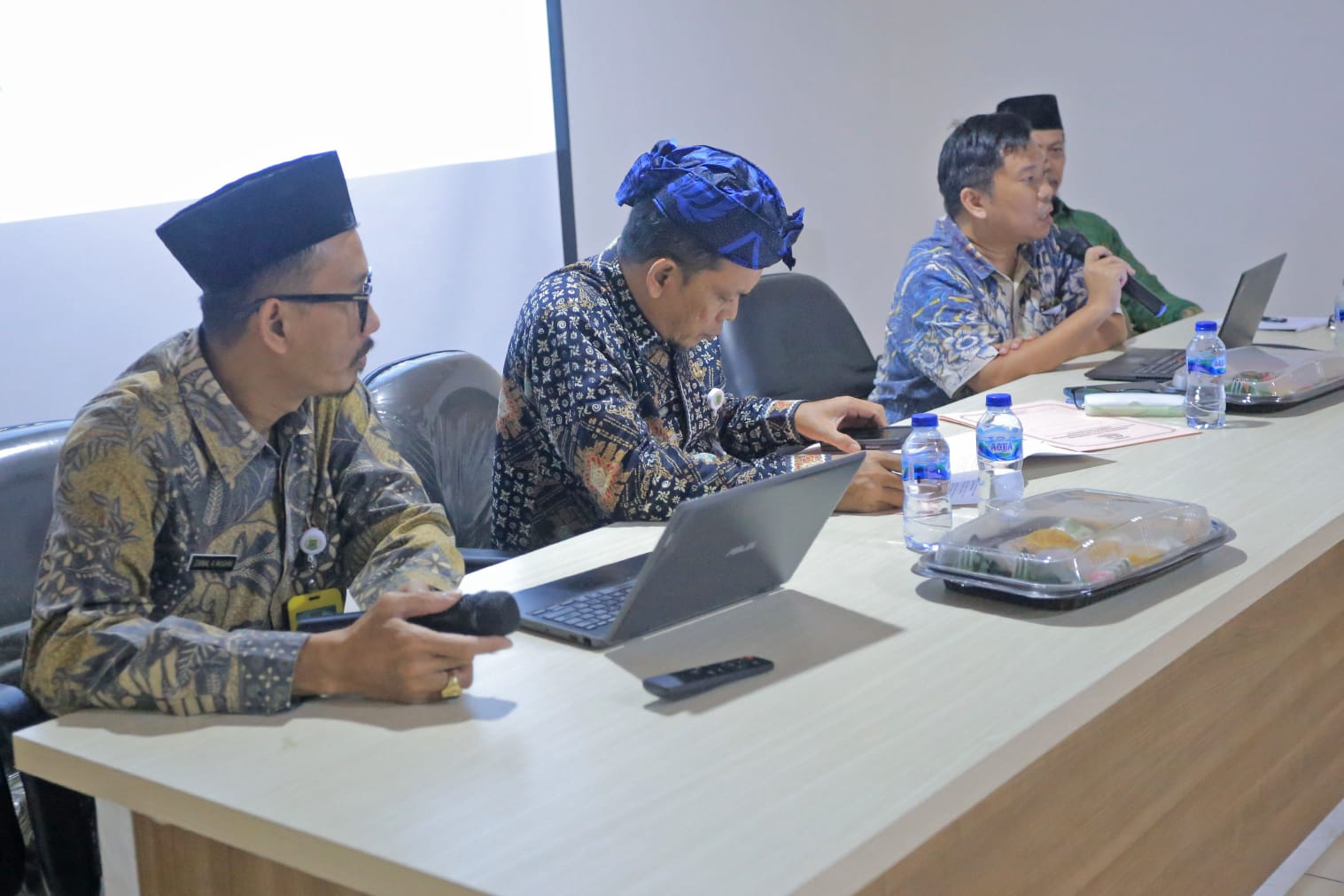 Pj Wali Kota Tangerang Menghadiri Acara Pelatihan ToT Aplikasi Smart Masjid.