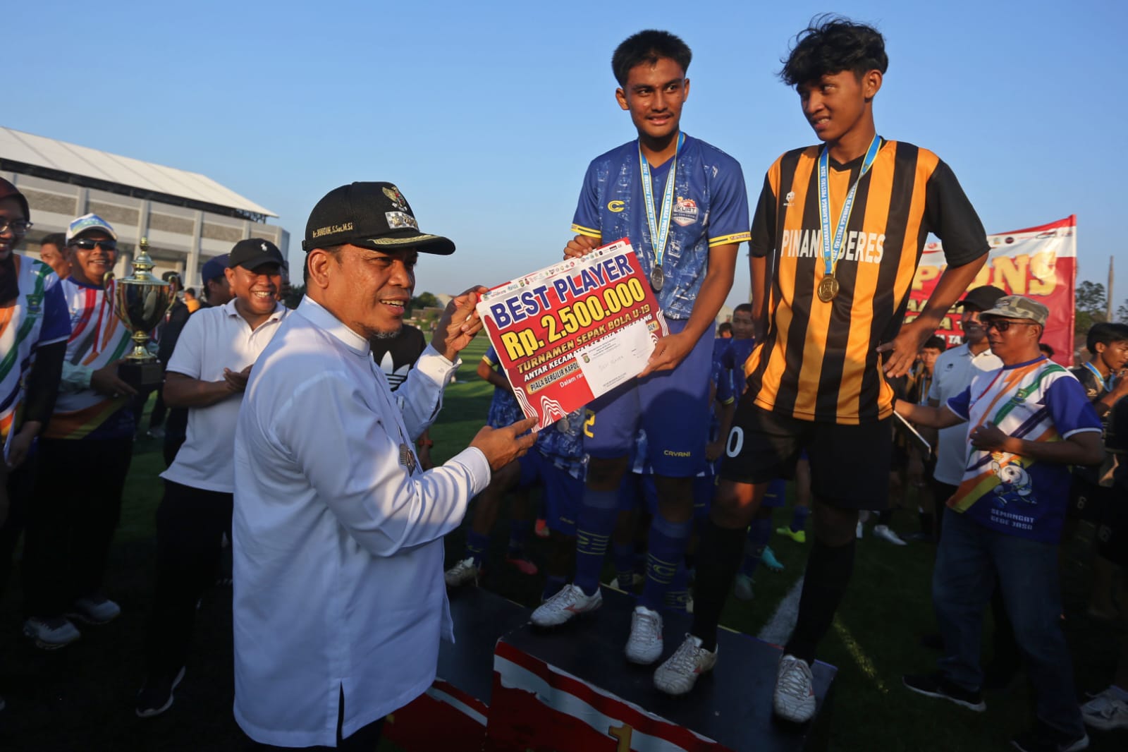 Kecamatan Pinang Juara Turnamen Sepak Bola U-19 Piala Polres Metro Tangerang Kota.