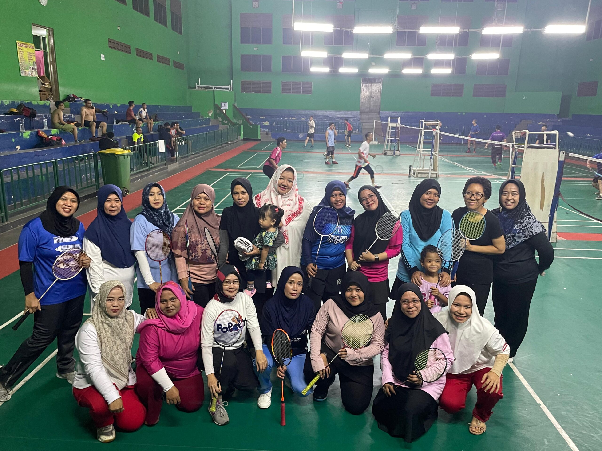 KFBC Rayakan HUT RI ke-79 dengan Perlombaan Badminton untuk Orang Tua Atlet.