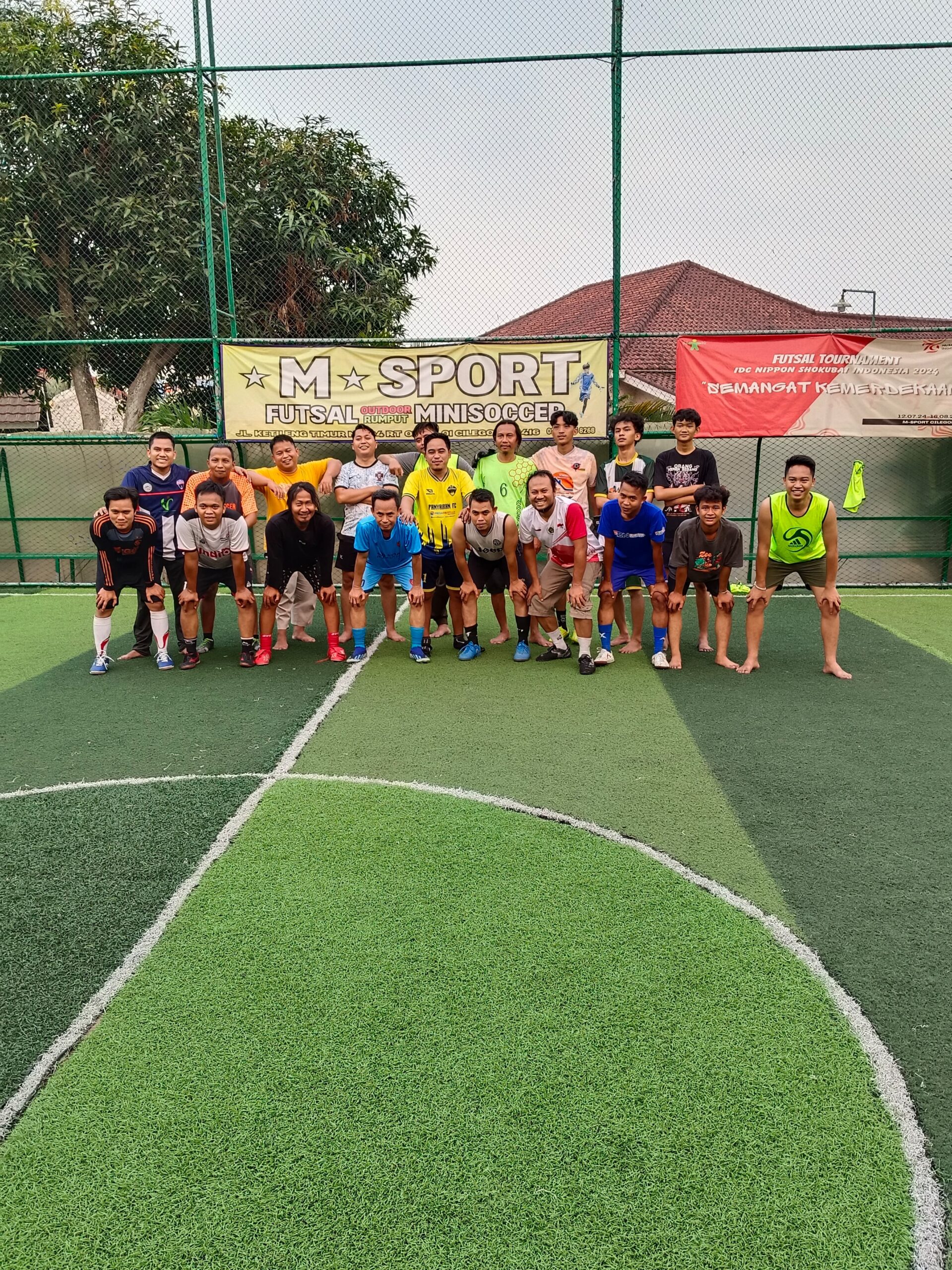 Diinisiasi Lurah Ketileng, PWI Cilegon Gelar Fun Futsal Bareng Tim Provider Awinet.