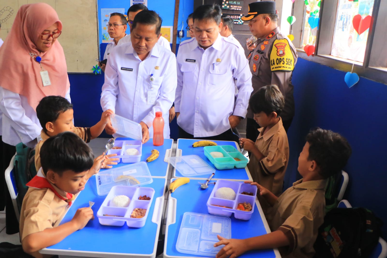 Sekda Kota Tangerang Monitor Langsung Pelaksanaan MBG.