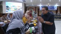 Pj Wali Kota Tangerang Serahkan SK Pensiun serta Kenaikan Jabatan ASN.