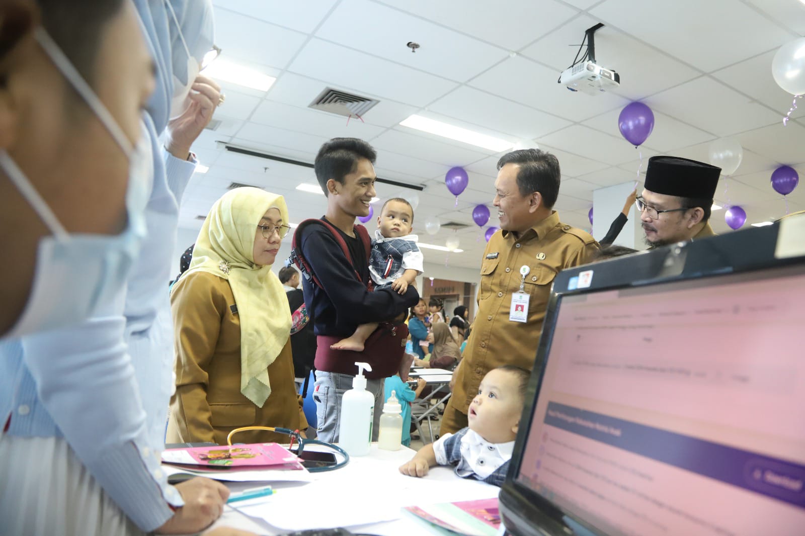 Peringati Hari Kesehatan Nasional Ke-60 Dinkes Kota Tangerang Gelar Gebyar Gerakan Anak Tangerang Sehat.