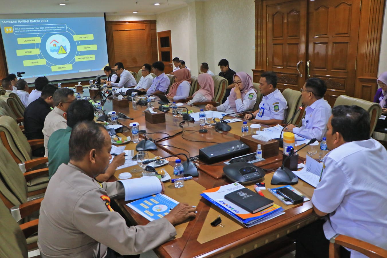 Pj Wali Kota Tangerang Resmi Tetapkan Status Siaga Darurat Bencana Hidrometeorologi.